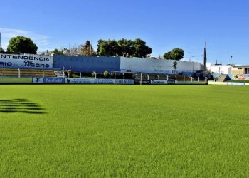 Antonella Mazziotto, adolescente fraybentina en la selección uruguaya de futbol  femenino. - El Rionegrense - Noticias Fray Bentos Diario Digital Rio Negro  Uruguay